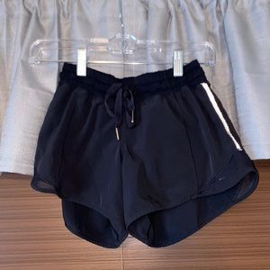 lululemon altheica shorts